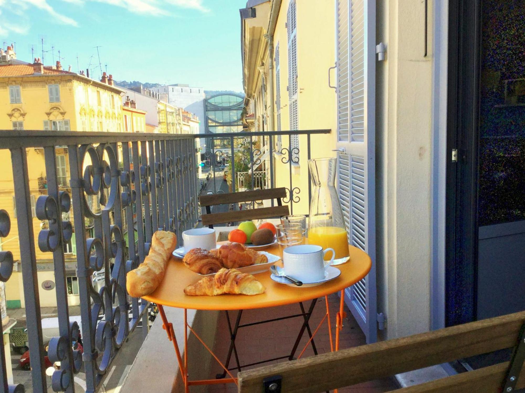 Ze Perfect Place - Elegant Avec Terrasse - Promenade Des Arts Apartment